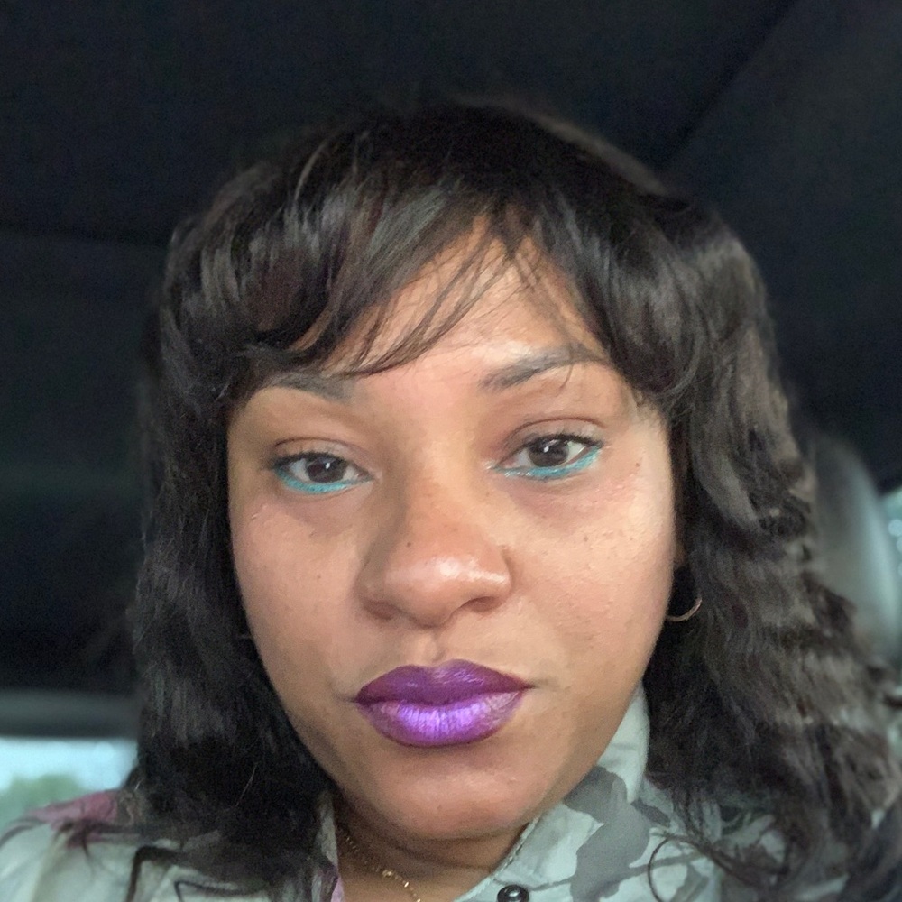 Meet your Posher, Latanya